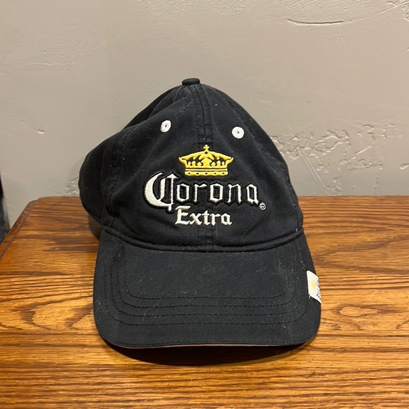 Corona hat - Picture 1 of 2